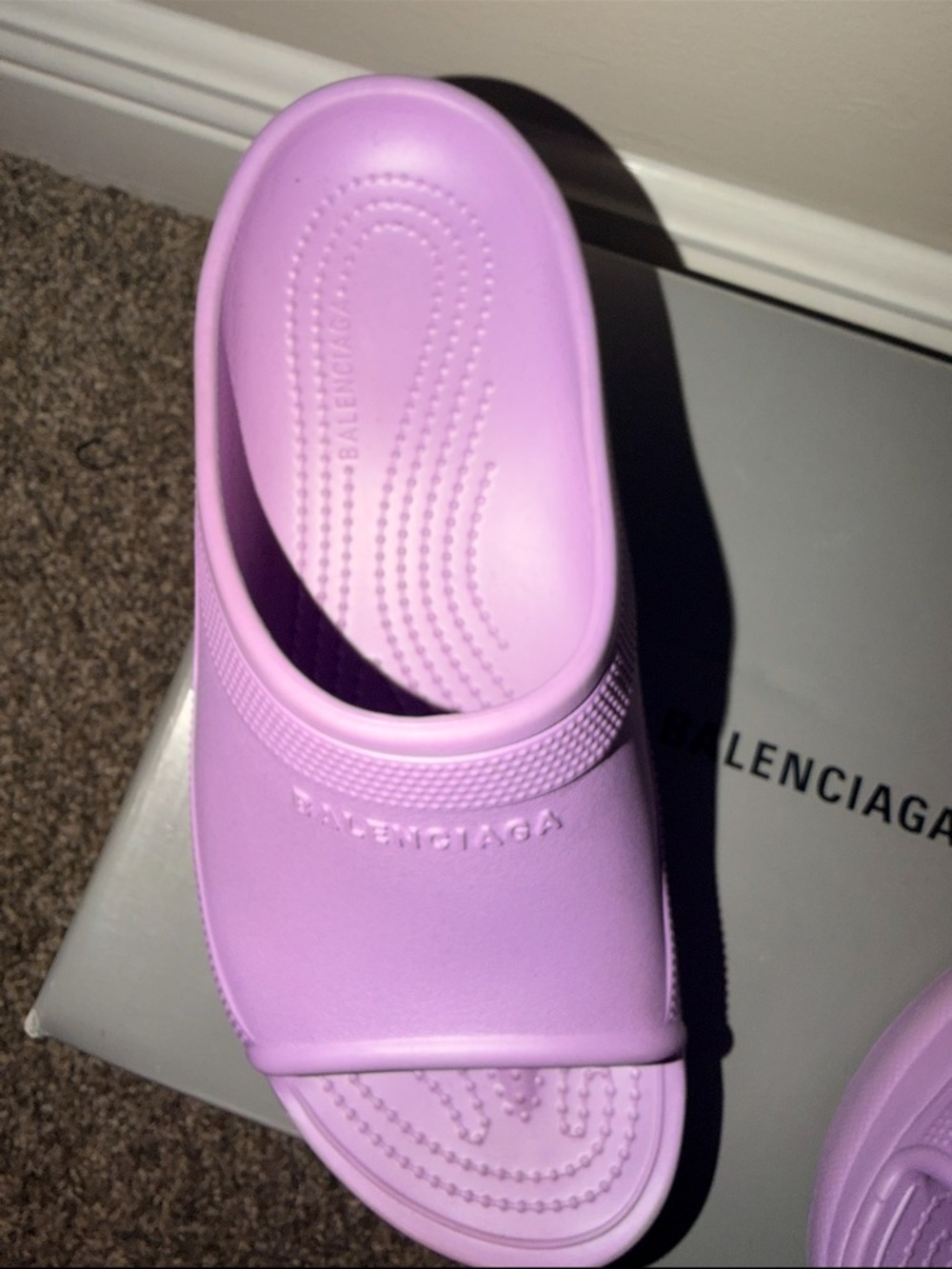Balenciaga Lavender Slip-On Pool Slides - Picture 3 of 6